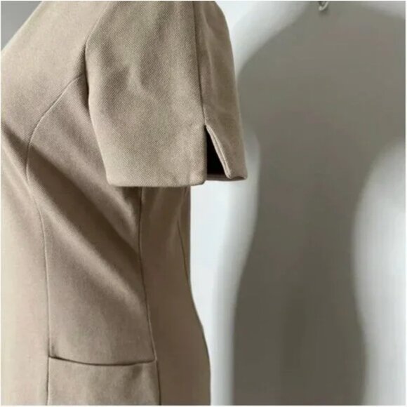 Daks London Tan V-Neck Short Sleeve 2 Front Pockets Sheath Dress Size 8 - Picture 5 of 10